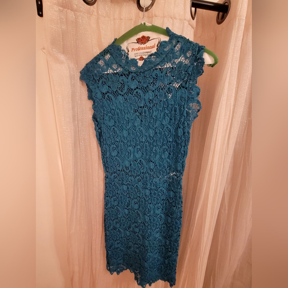 Bebe turquoise bandage dress